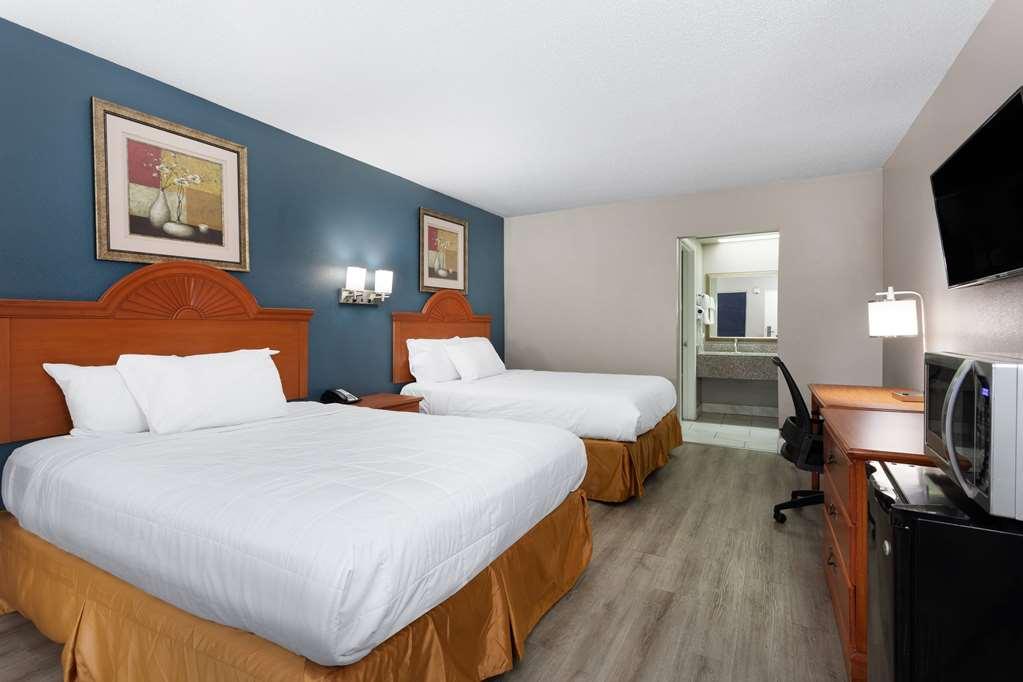 Hotel Baymont By Wyndham Marianna Habitación foto